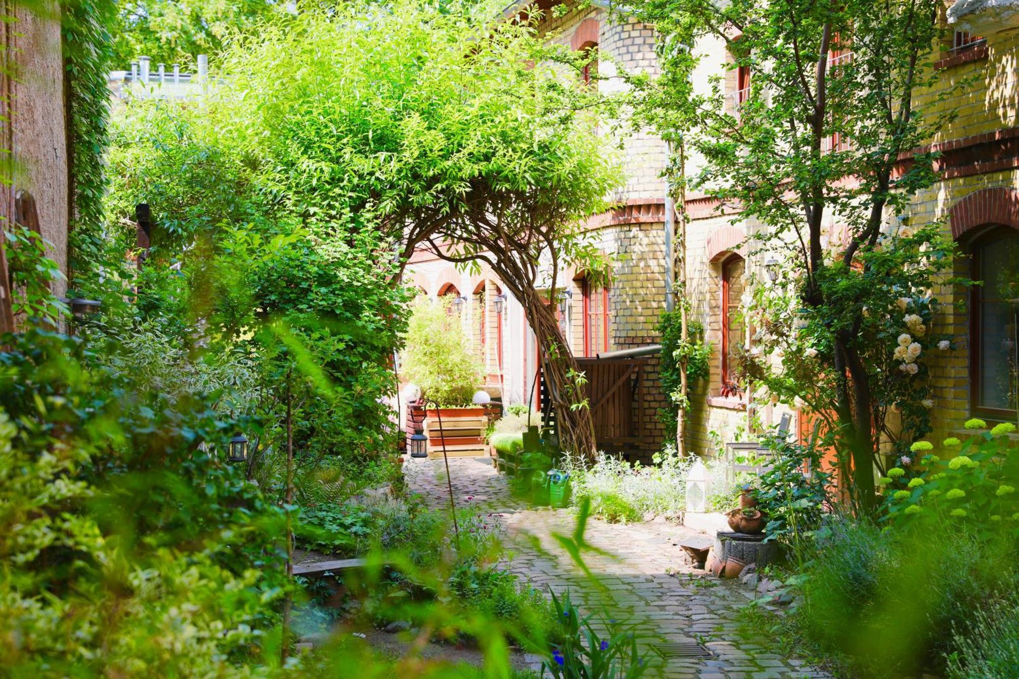 Room In Berlin City Center Bagian luar foto