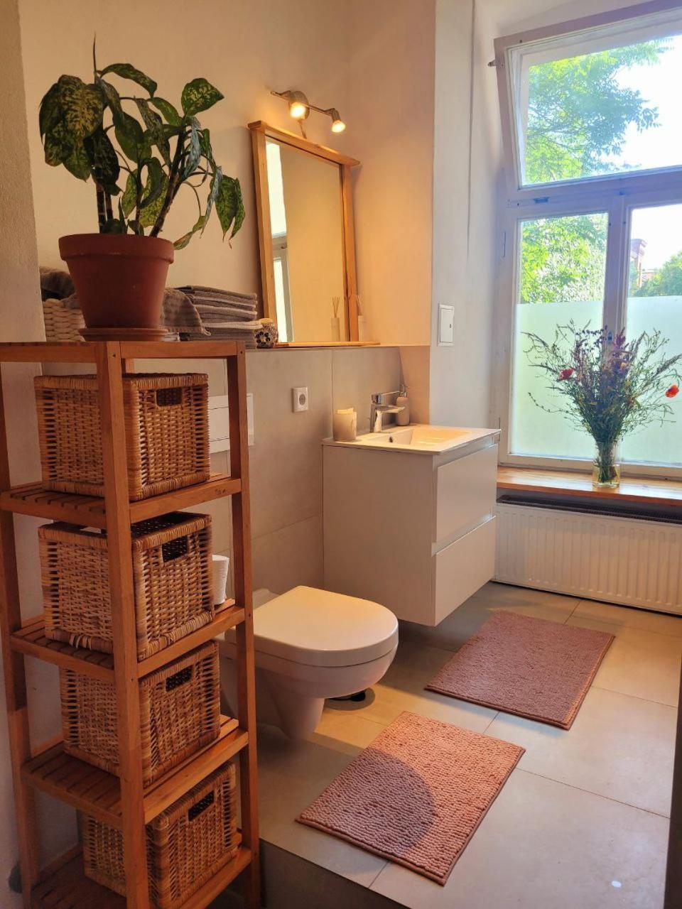 Room In Berlin City Center Bagian luar foto